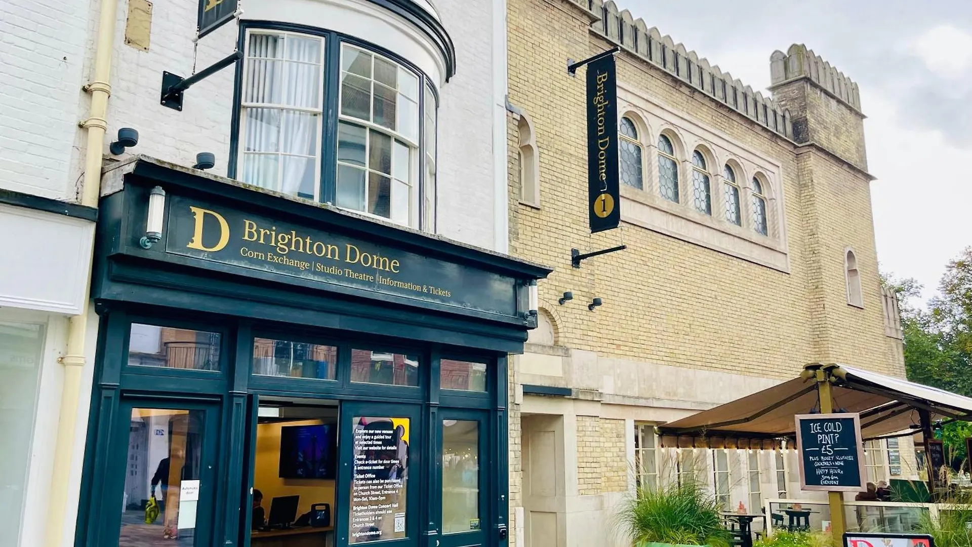 Royal Pavilion Garden Apartment With Parking Brighton