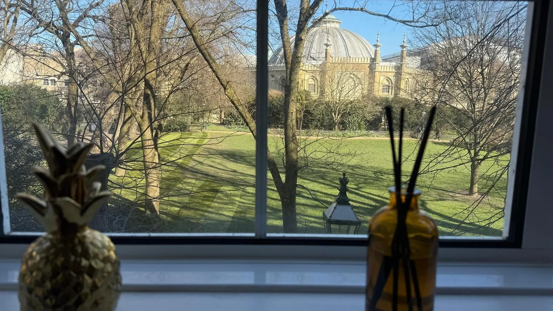 Royal Pavilion Garden Apartment With Parking Brighton